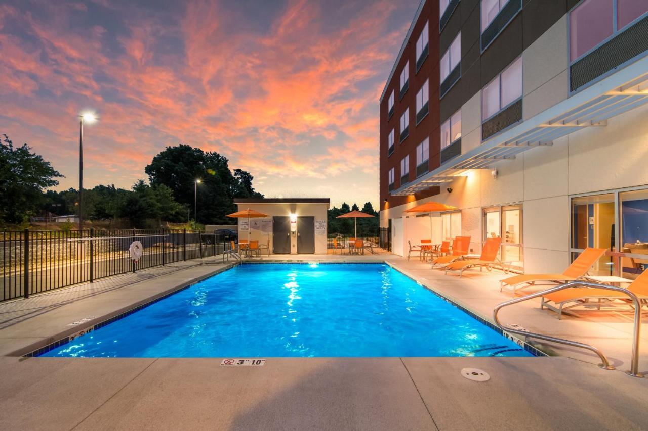 Holiday Inn Express & Suites - Asheboro By Ihg Exterior foto